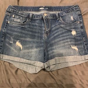 Old navy boyfriend cuff shorts